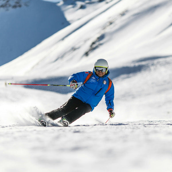 How to Choose Downhill Skis: A Ski Size Chart & Buying Guide