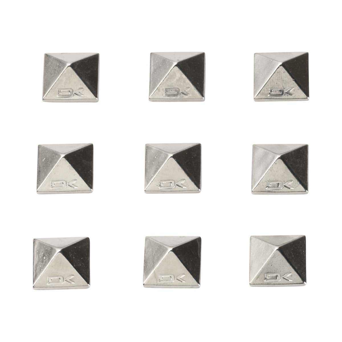 Dakine Pyramid Studs Snowboard Stomp Pad 2025 CHROME