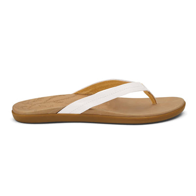 OluKai Women's Honu Sandals 2025 BRIGHT WHITE/GOLDEN SAND