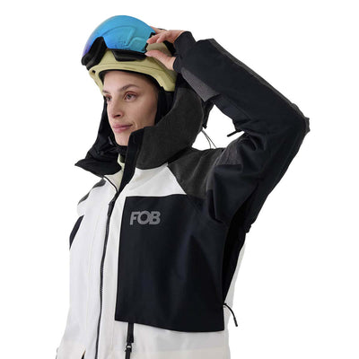 4F Women's Technical Insulated Snowboard Jacket 2025