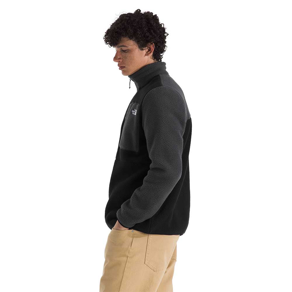 The North Face Men's Yumiori 1/4 Zip Jacket