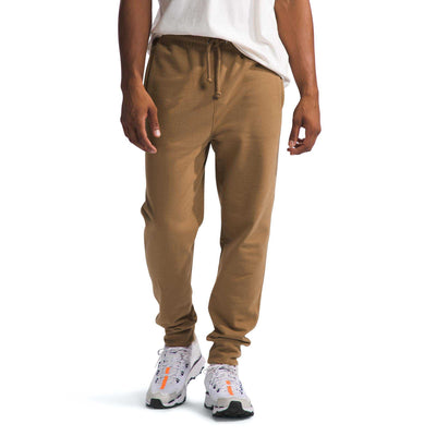 The North Face Men's Heritage Patch Joggers 2024 UTILITY BROWN/TNF WHITE