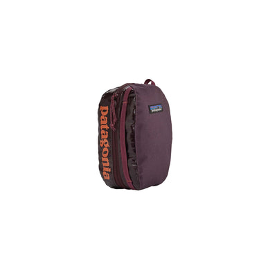 Patagonia Small Black Hole Cube 2023 DEEP PLUM