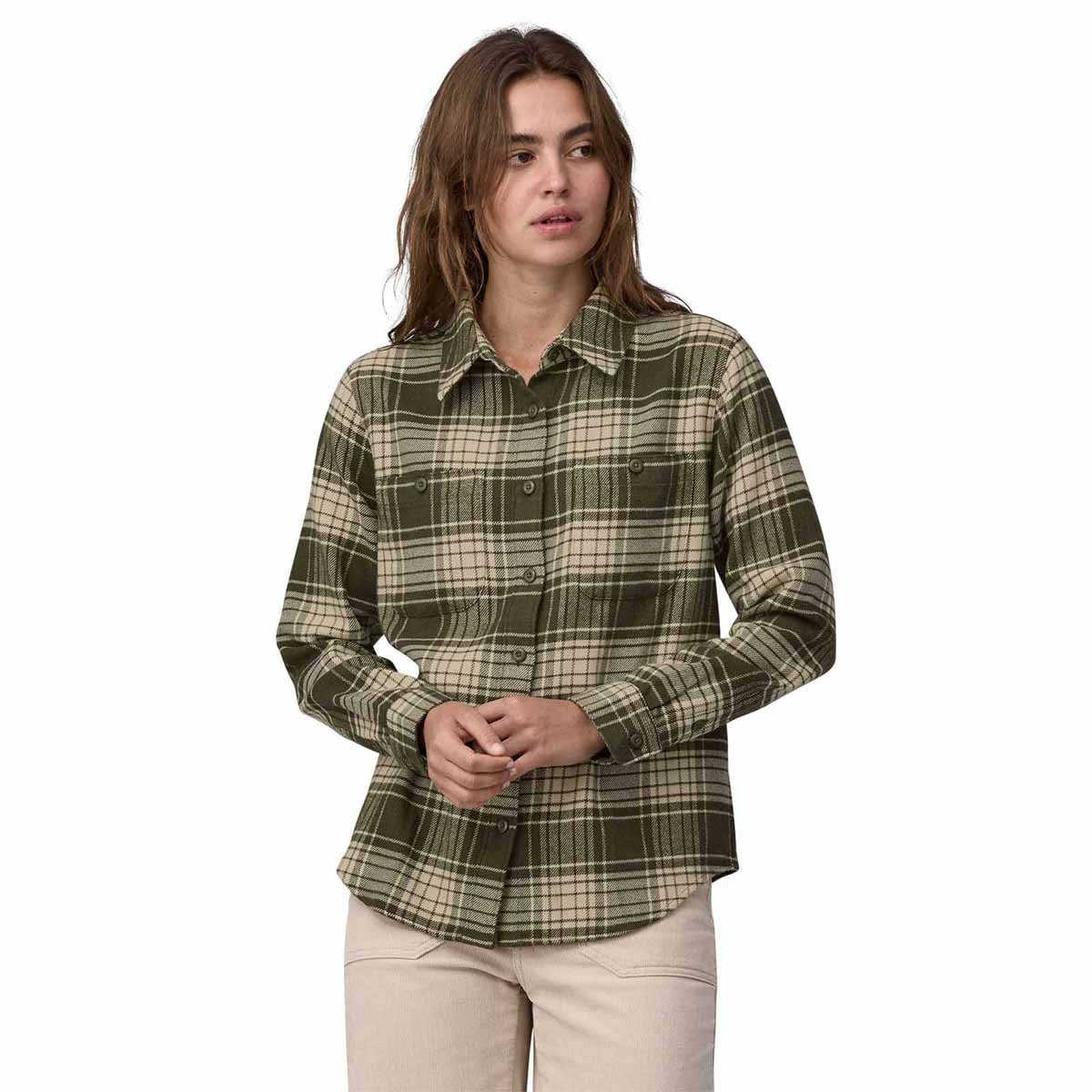 Patagonia Women's Fjord Flannel Shirt 2025 CASCADE: PINE NEEDLE GREEN